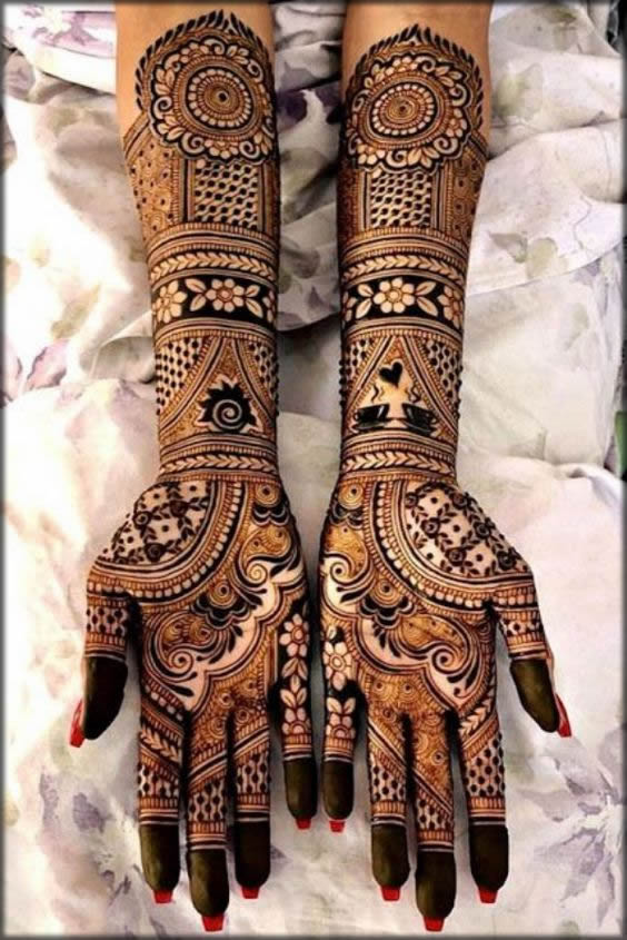 Amazing bridal mehndi design