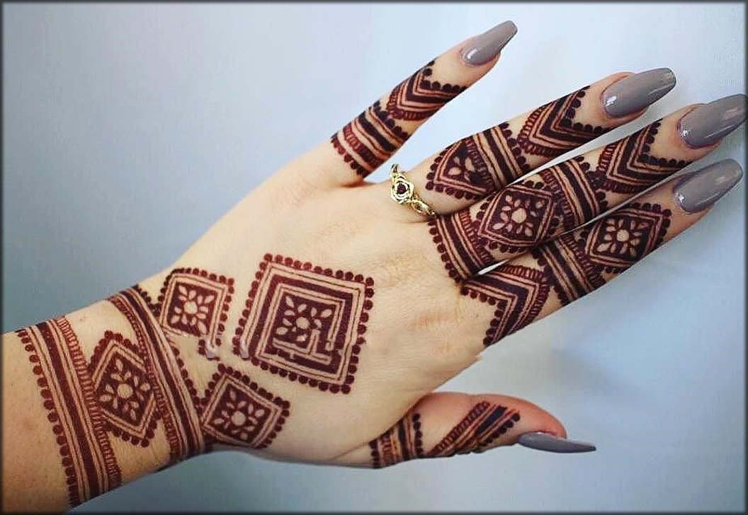 Pakistani Mehndi Designs