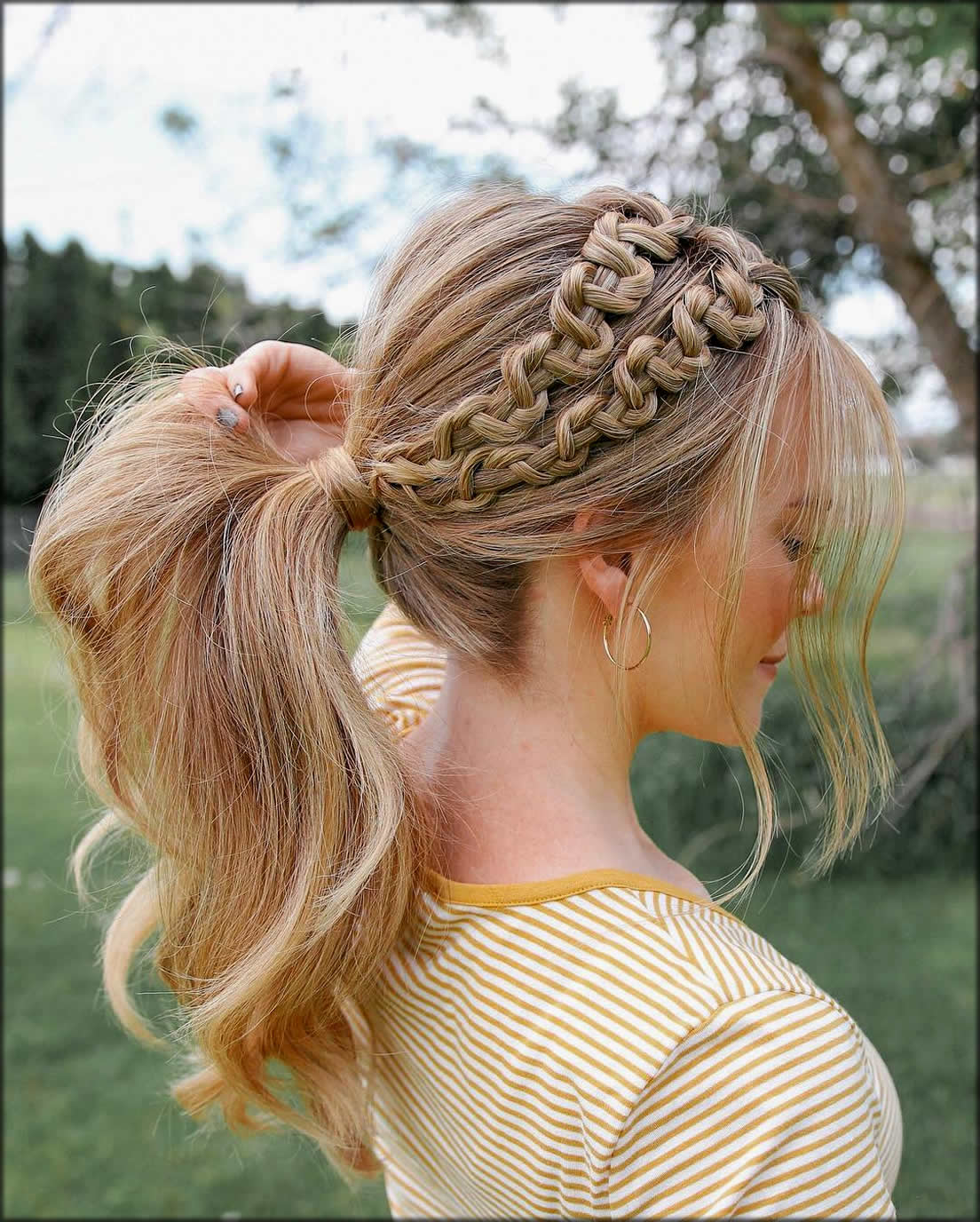 Trendy Long Hairstyles for Women to Try in 2022 [Haircuts for Long Hair]