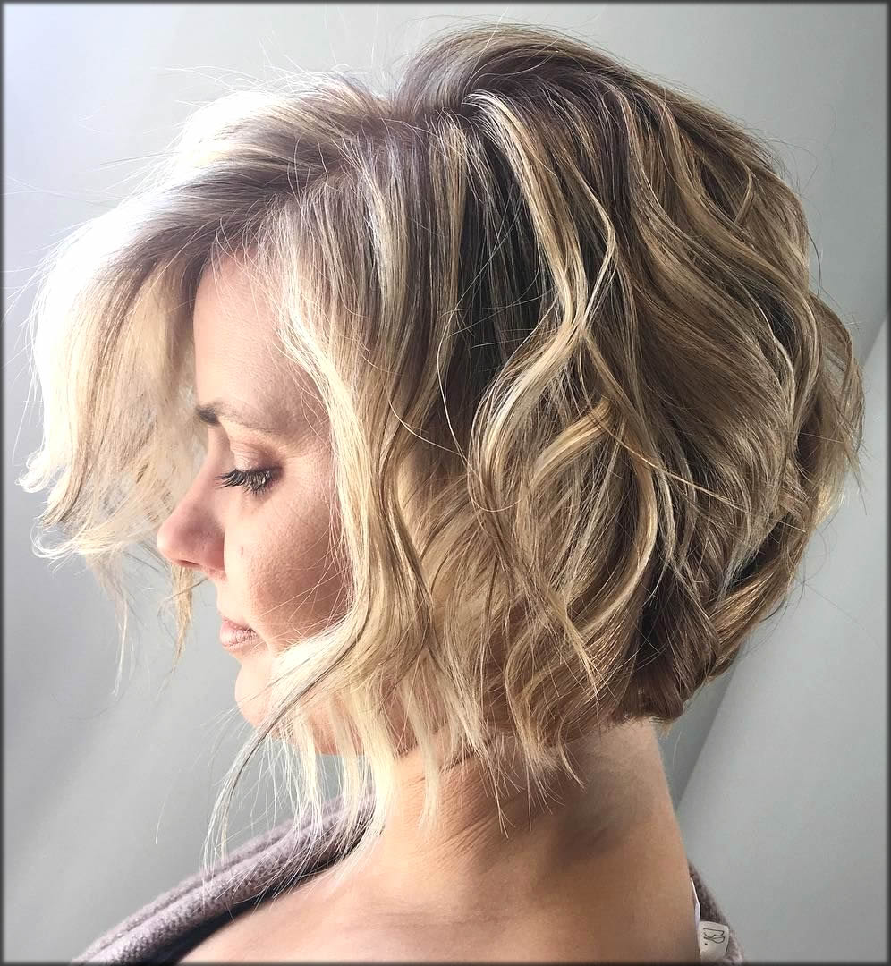 With Layers Fresh Messy Bob HairStyle
