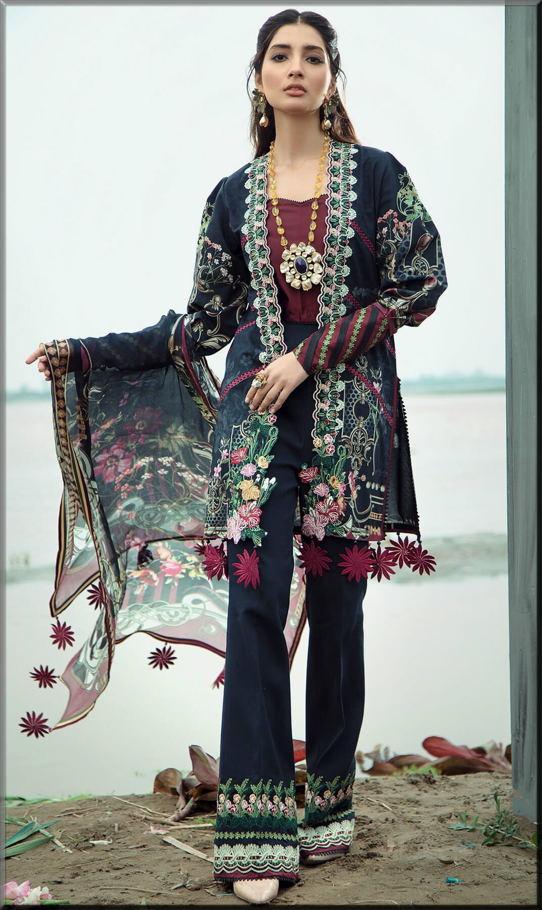 Digital Printed Lawn Shirt With Chiffon Dupatta