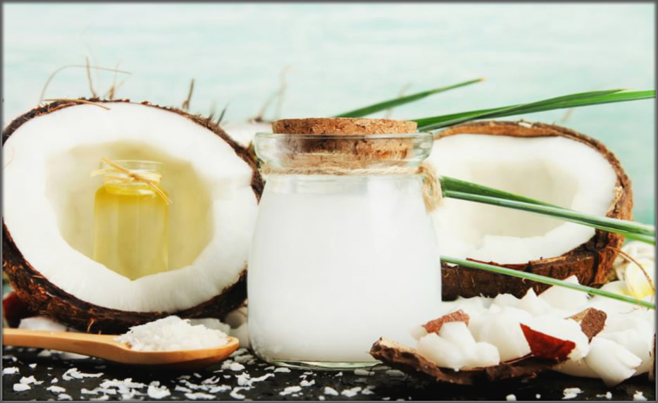 How To Use Coconut Milk For Hair Growth [Benefits & Hair Masks]