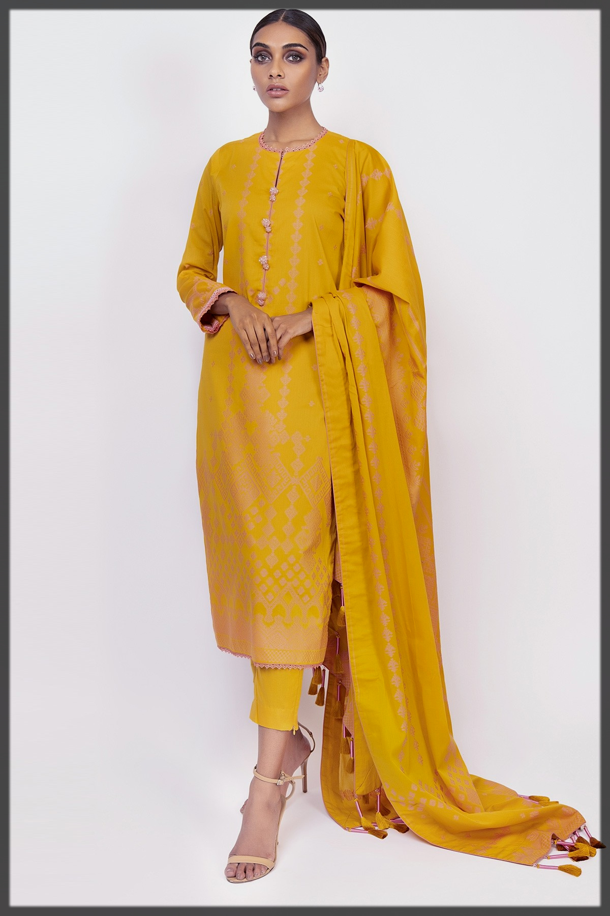 Pakistani Eid Dresses 2022 Collection 