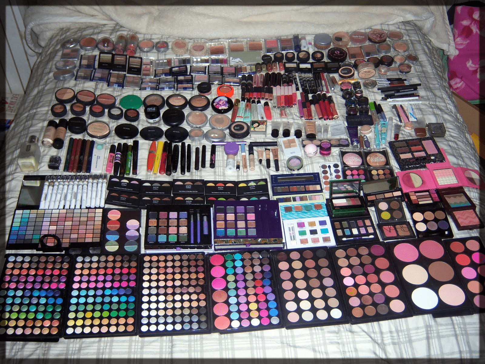 collect all makeup tools