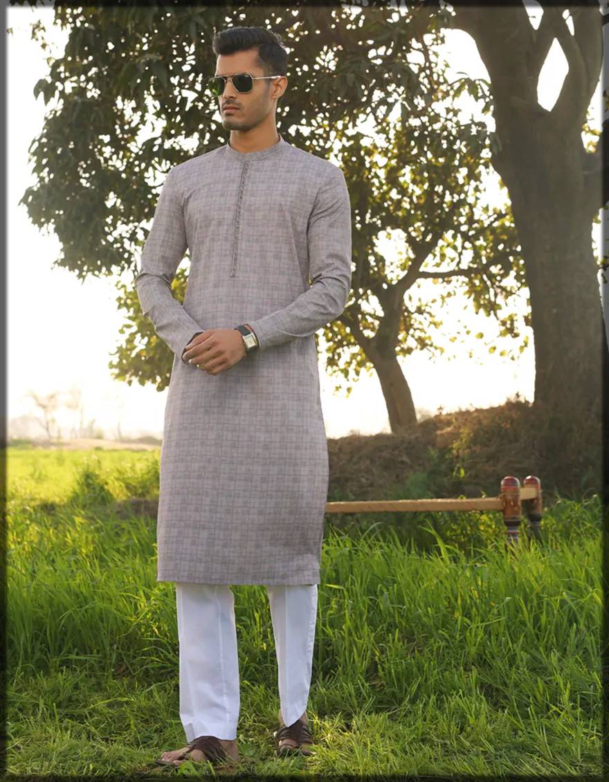 tea-pink lawn attire