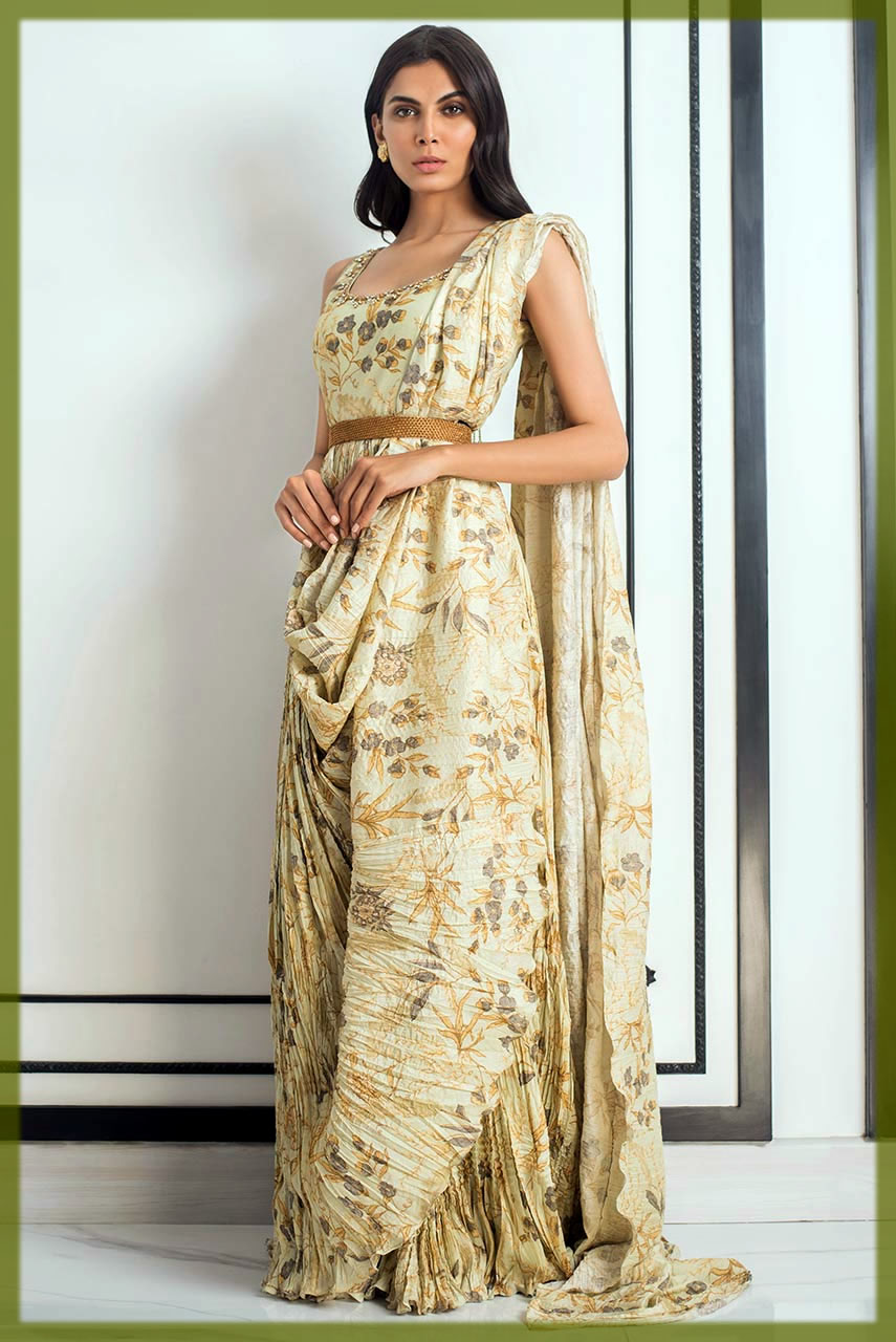 yellow pakistani saree designs for women