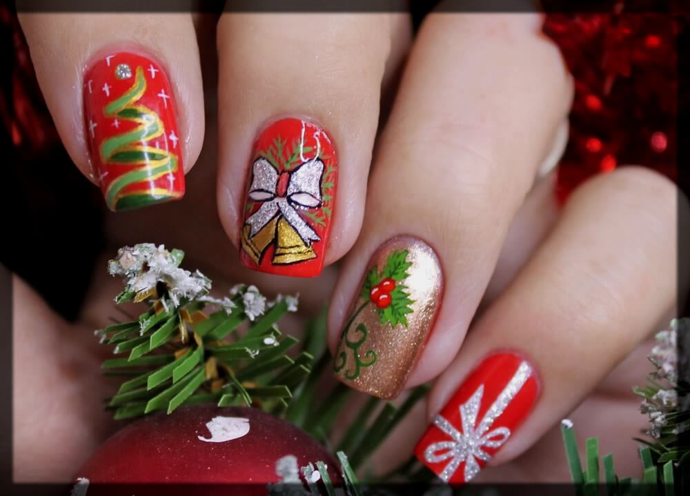 Christmas nail art designs for women