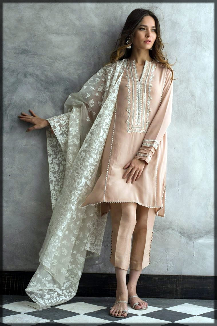 Pakistani Silk Dresses 2022 for Women - Casual \u0026 Party Wear Collection