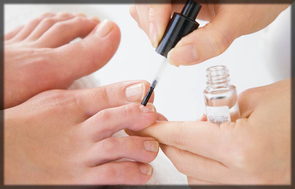 apply base coat for proper nail art