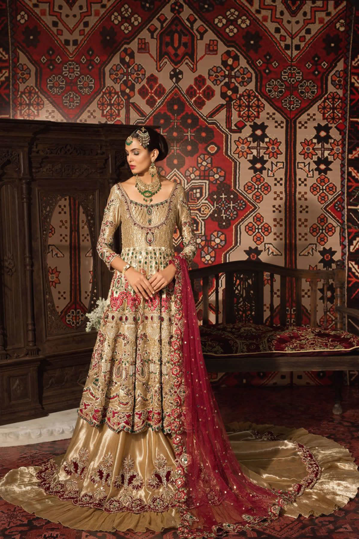 bridal tail lehenga