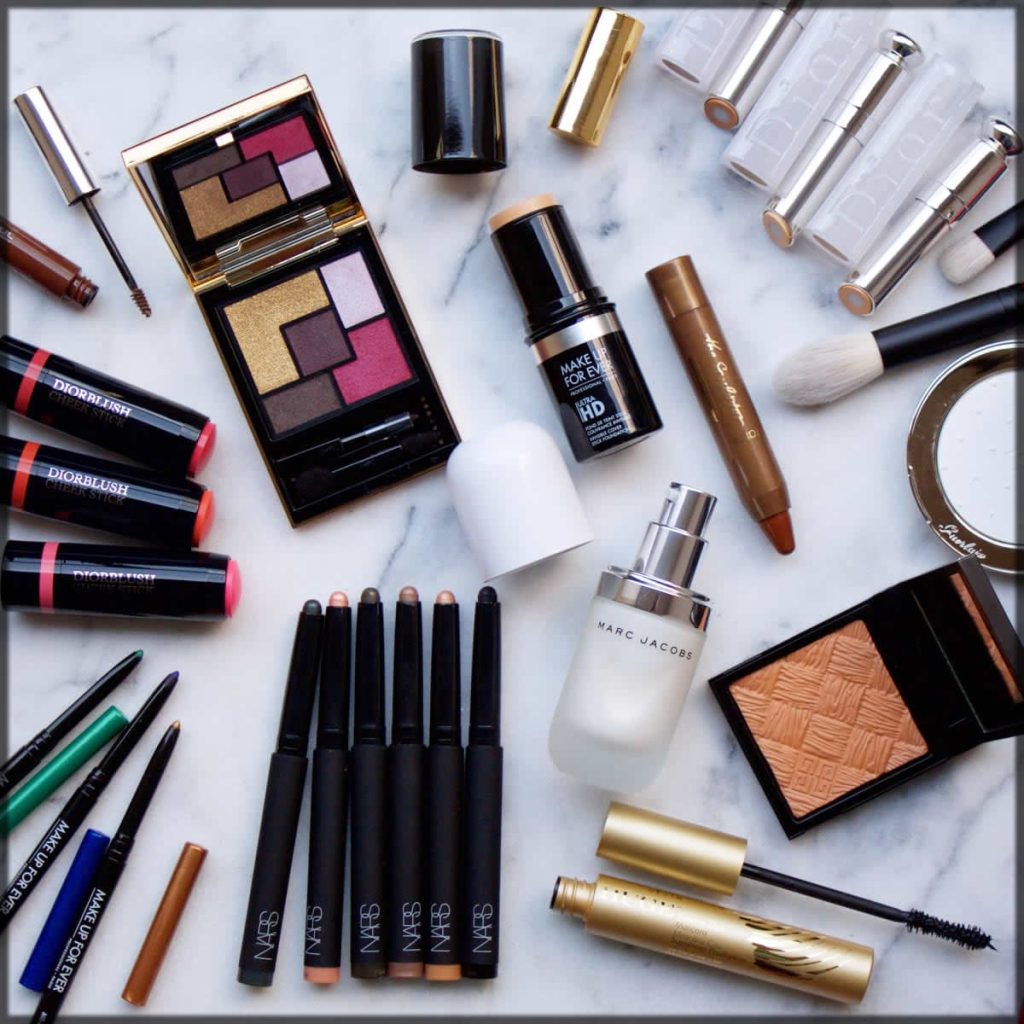Must Have Makeup Products that Every Girl Needs in Her Makeup Bag