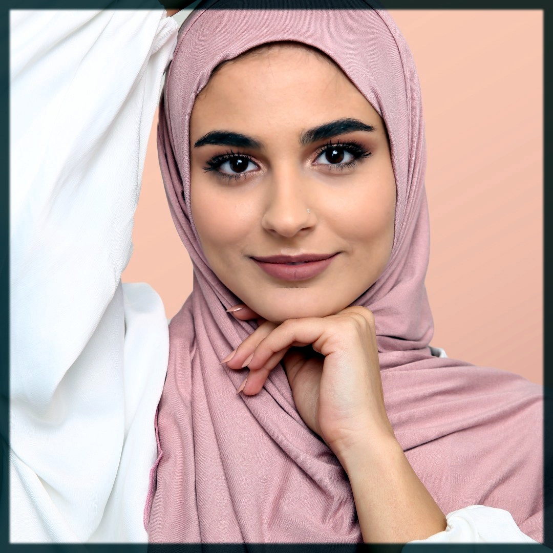 Trendy Hijab Wrapping Ideas for Women with Different Face Shapes