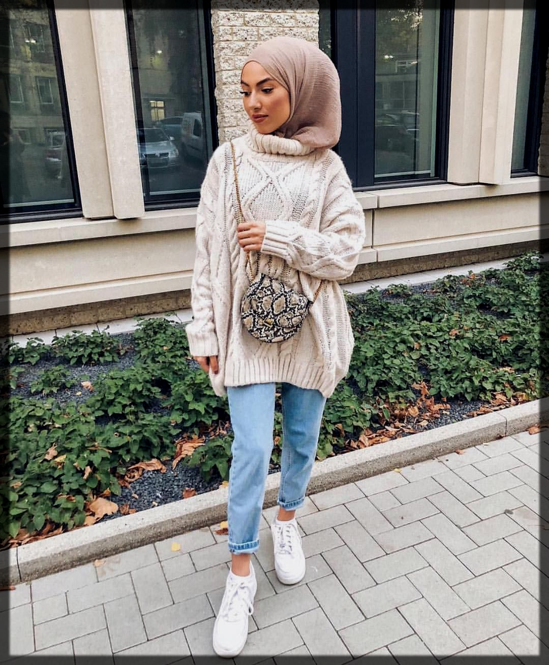 10 Coolest Winter  Hijab  Styles with Outfit  Combinations 