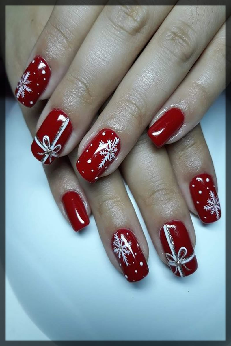 snowflakes nail art for bride