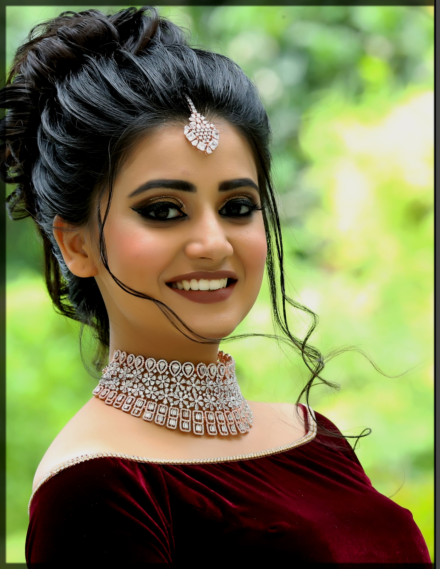 Makeup tips How to Get Ready for a Cocktail Party  Vogue India  Vogue  India