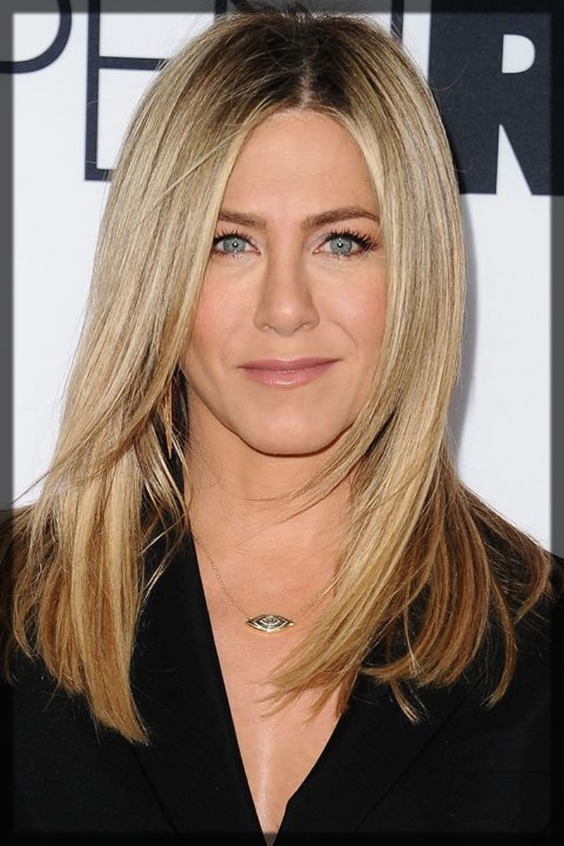 straight ash blonde winter hair color