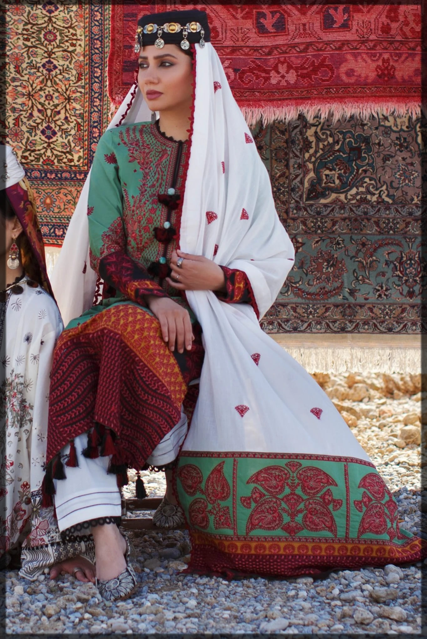 beautiful kashmiri ensemble for teens