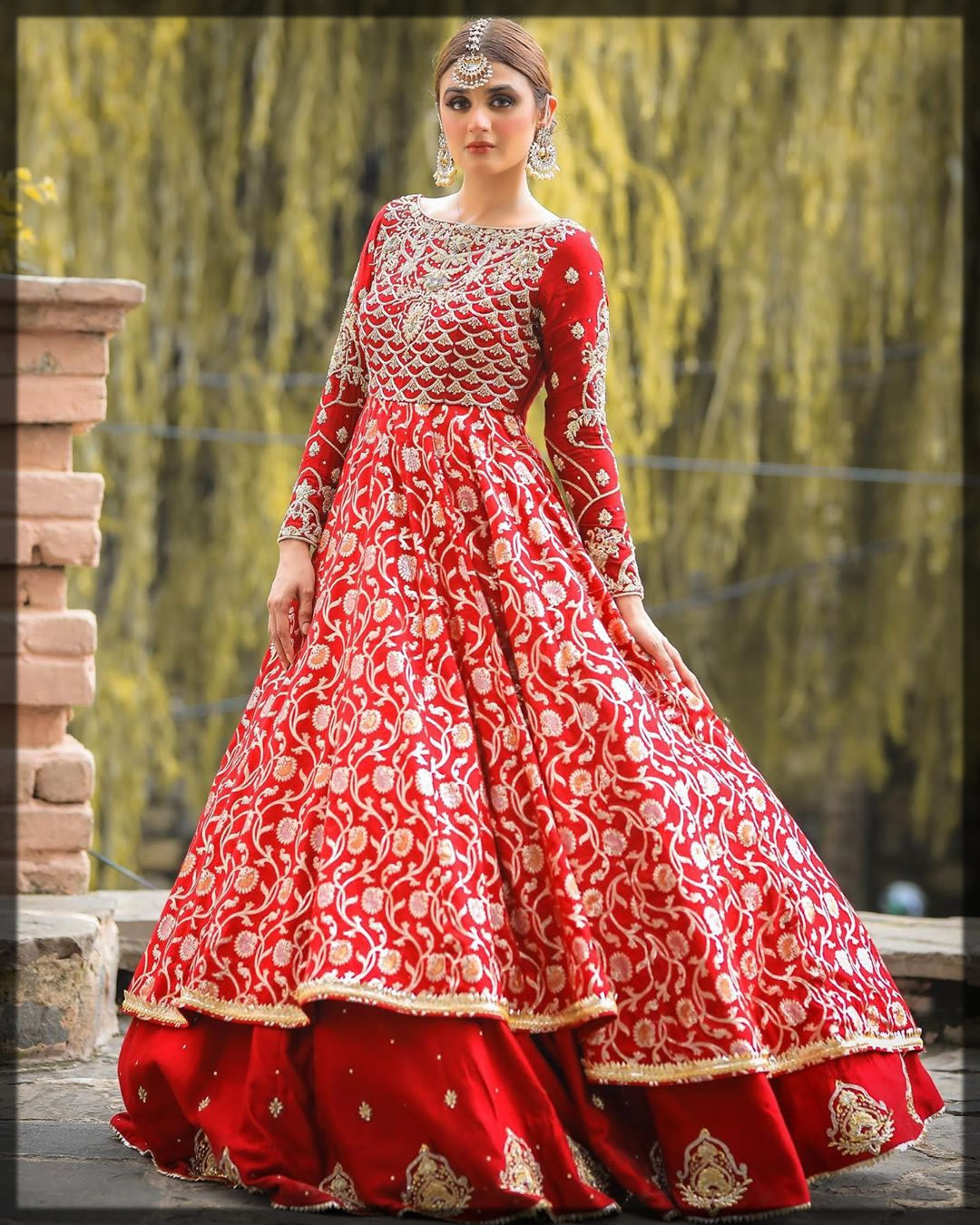 gorgeous hira mani in red bridal dress
