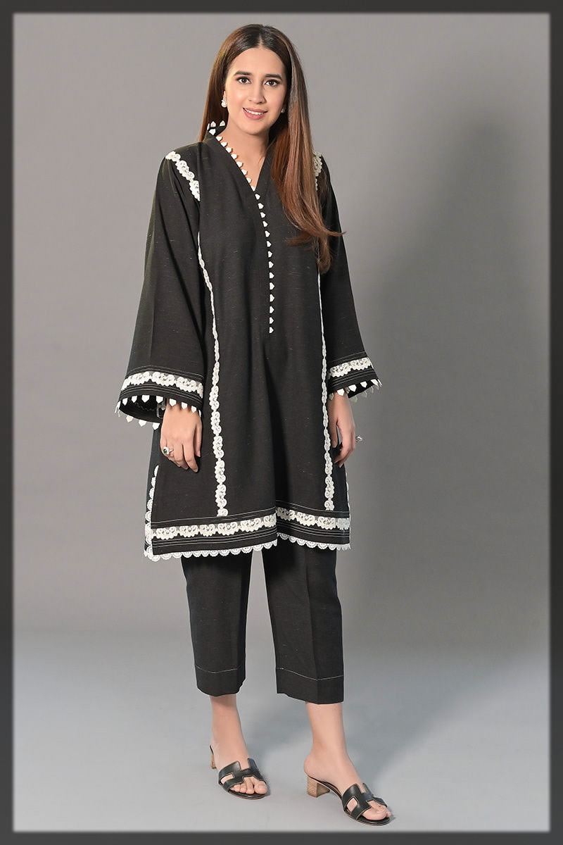 beautiful black basic karandi dress