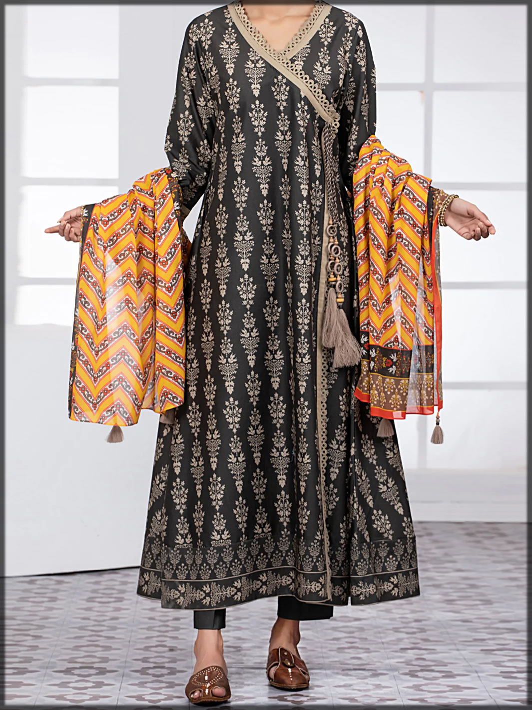 3pc printed lawn suit for women