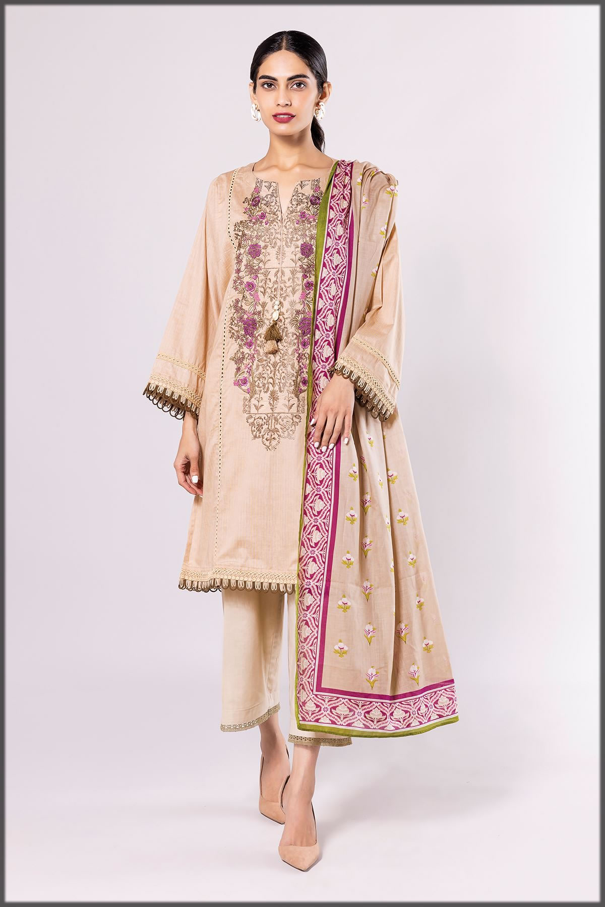 2pc embroidered lawn suit