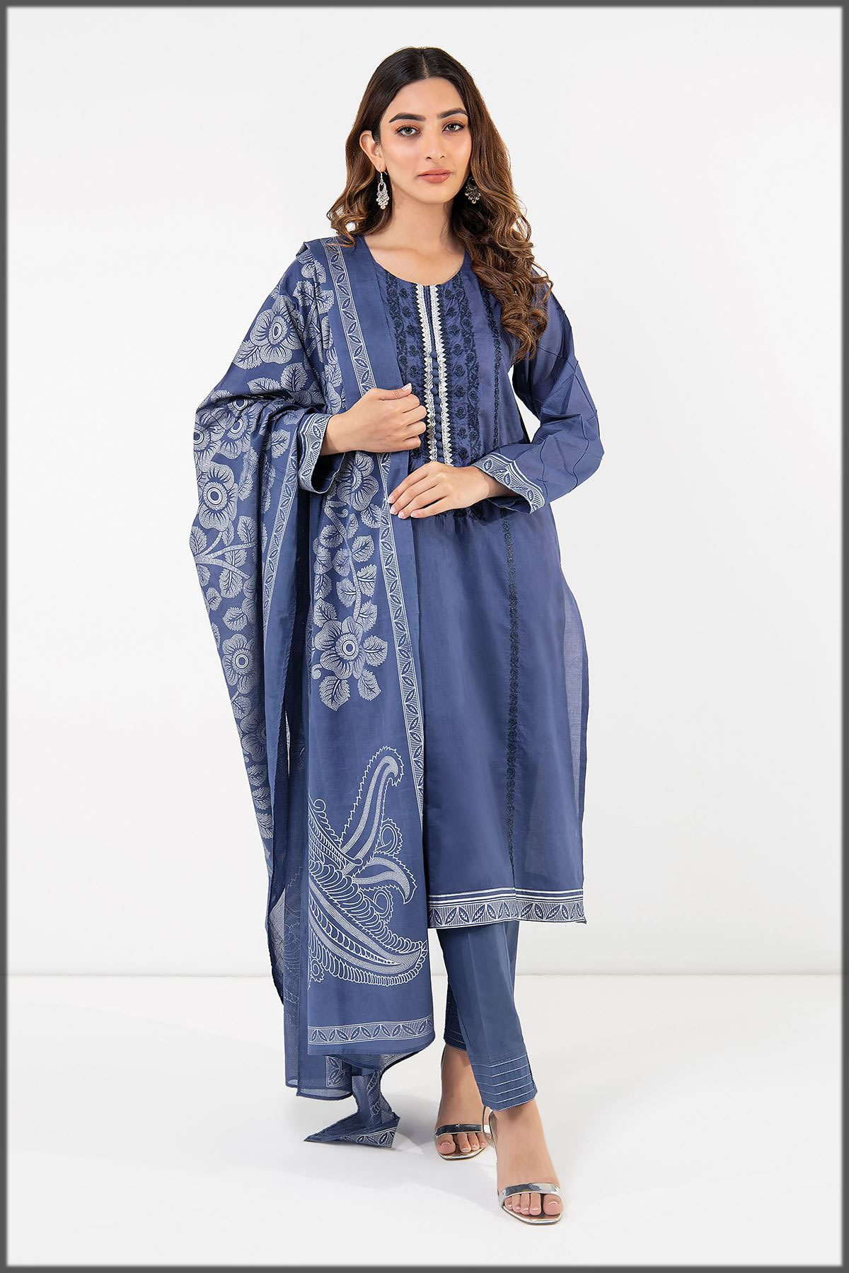 blue dyed embroidered 3pc suit for women