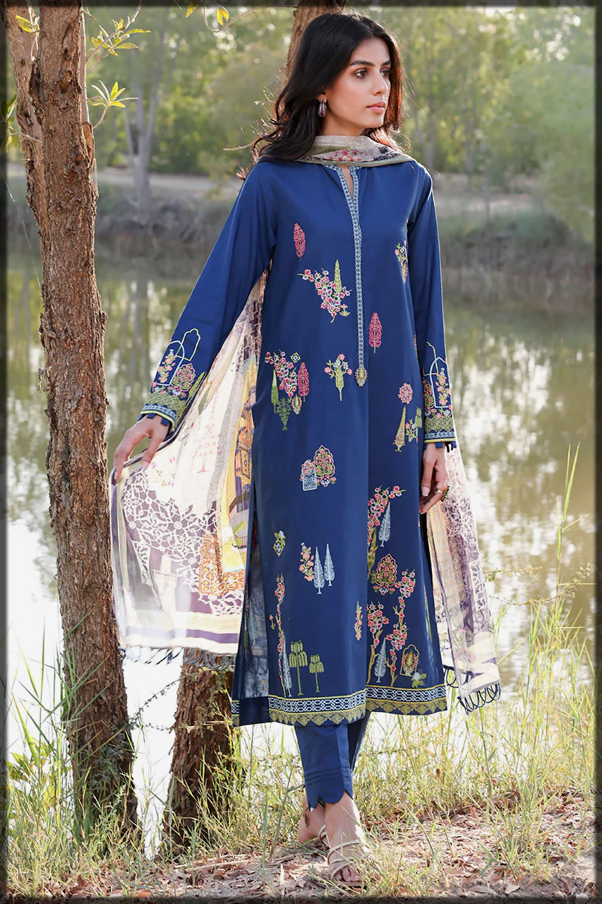 Mughal Floral Imagery Suit in Navy Hue