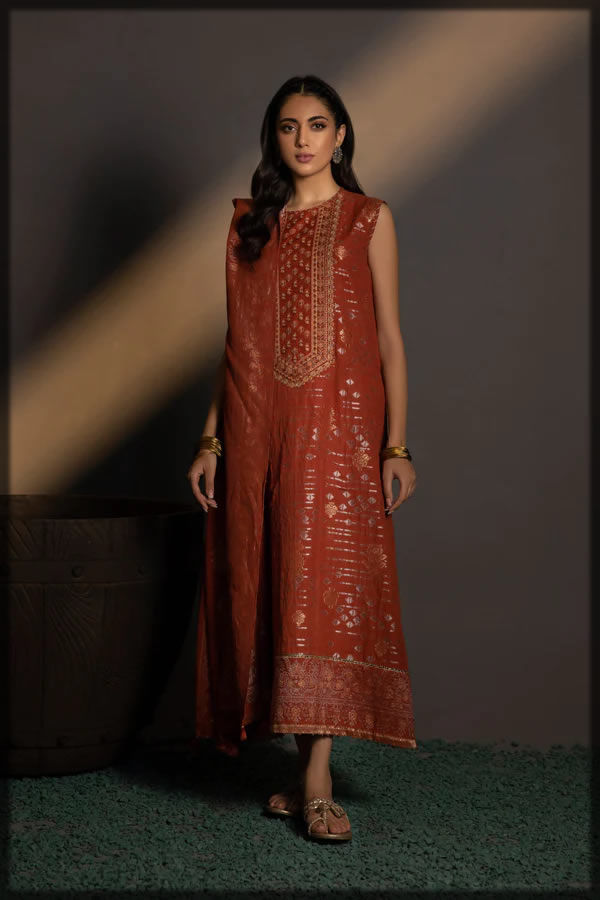 Embroidered Jacquard Suit for women