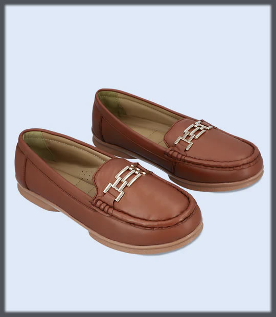 brown winter Moccs collection
