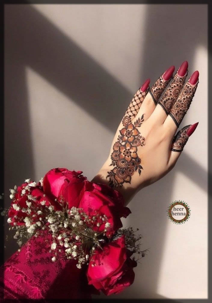 Pretty henna designs