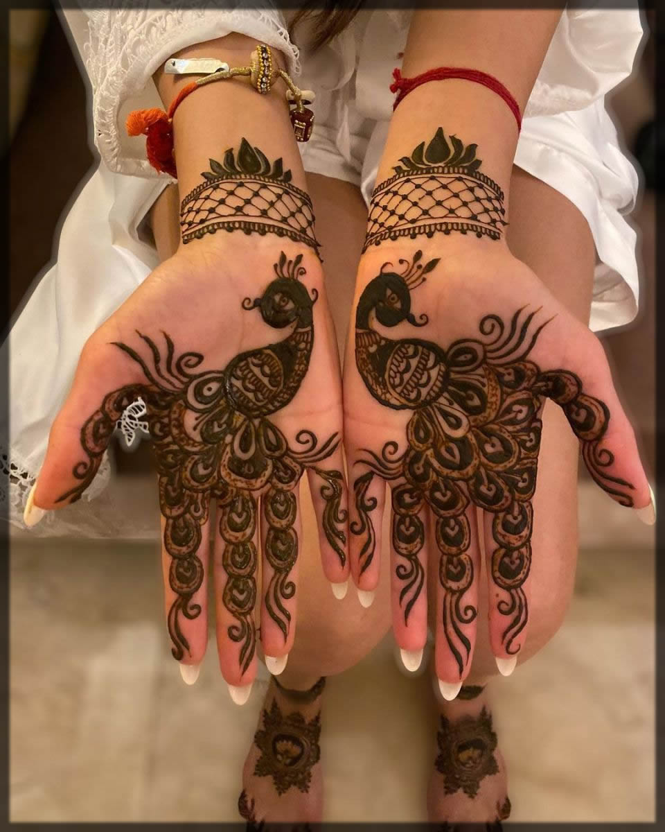 stylish mehendi designs